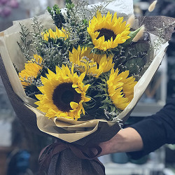 Sunflower Smile Bouquet | escapeauthority.com